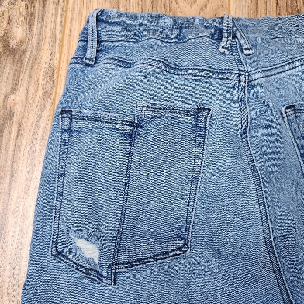 Good American Distressed Raw Hem Jeans 10